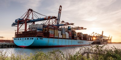 zeitraffer, time lapse, hamburg, hafen, waltershof, eurogate, container, sonnenuntergang, sunset, dusk, cargo, sonne, maersk, ebba maersk, terminal