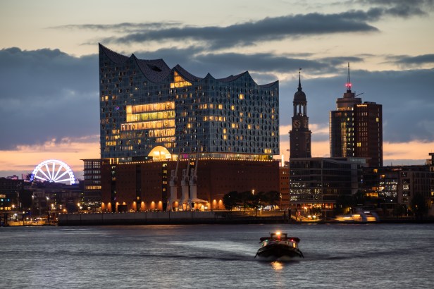 hamburg, zeitraffer, hafen, elbphilharmonie, michel, dom, hamburger dom, hafencity