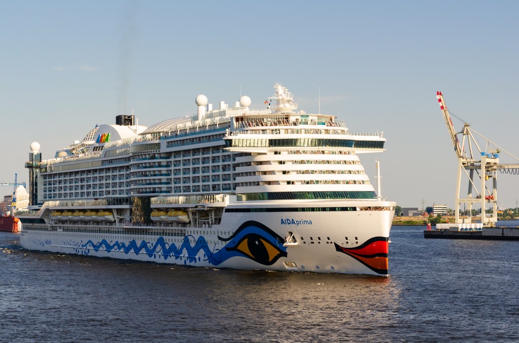 hamburg, zeitraffer, hafen, cruise center, altona, steinwerder, Köhlbrand